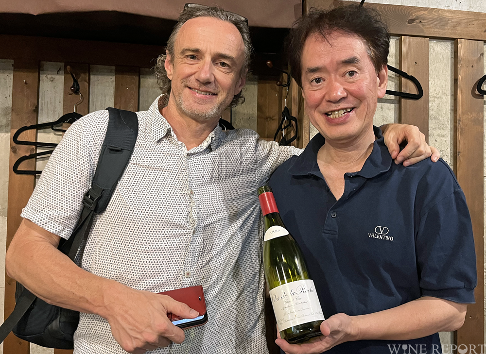 ニール・マーティンと焼鳥を楽しむ、ルロワのクロ・ド・ラ・ロッシュ1999と共に | WINE REPORT